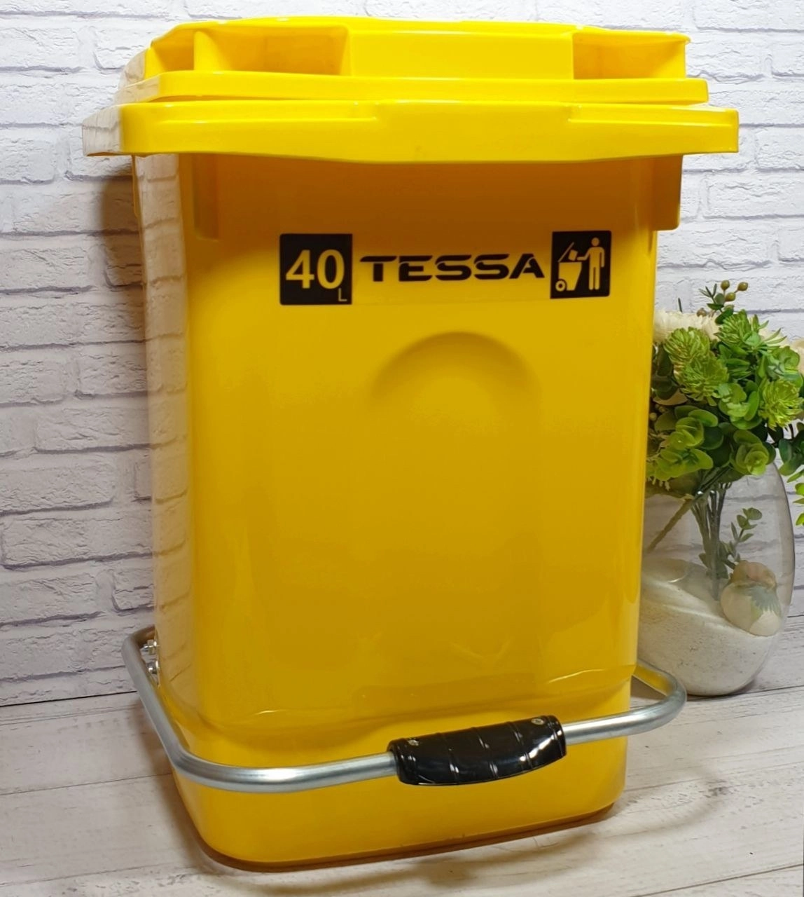 سطل 40 لیتری پدال آهنی تسا